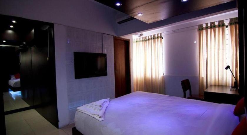 Hotel Tropical Daisy Dhaka Exterior foto