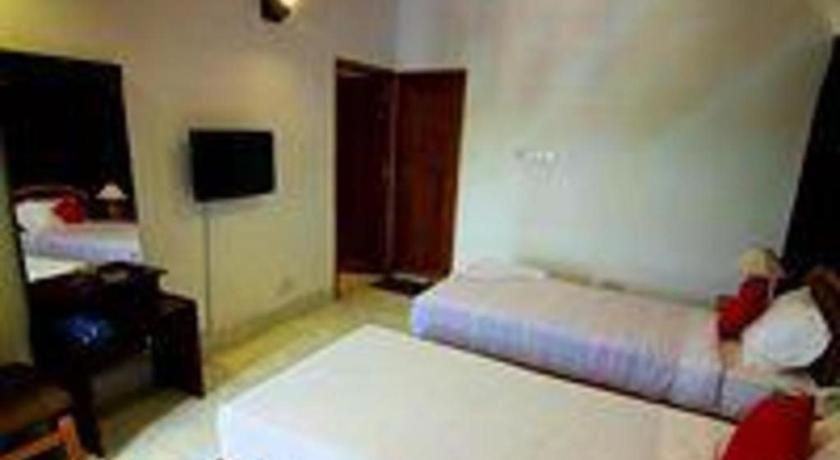 Hotel Tropical Daisy Dhaka Exterior foto