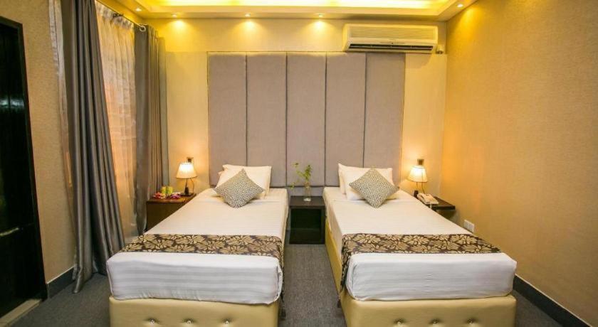 Hotel Tropical Daisy Dhaka Exterior foto